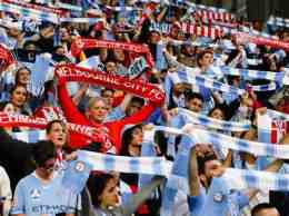 ảnh chụp màn hình câu lạc bộ bóng đá melbourne city