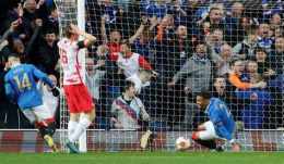 ảnh chụp màn hình kết quả bóng đá europa league