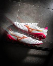 ảnh chụp màn hình mizuno giày đá bóng