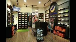 giao diện app thanh hùng futsal - shop giày đá bóng chính hãng